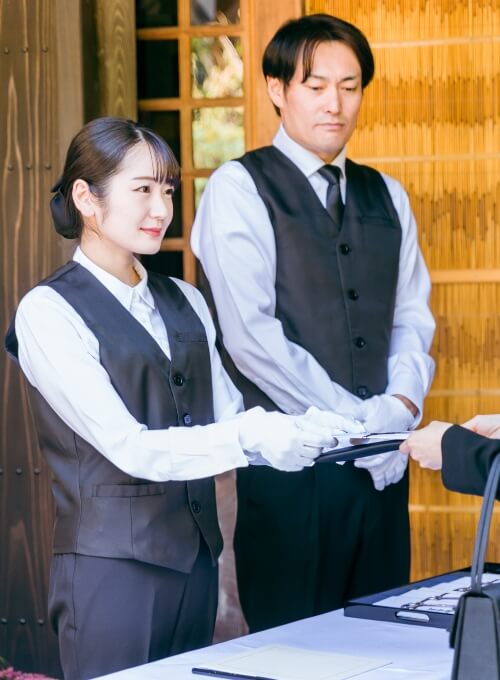 採用情報