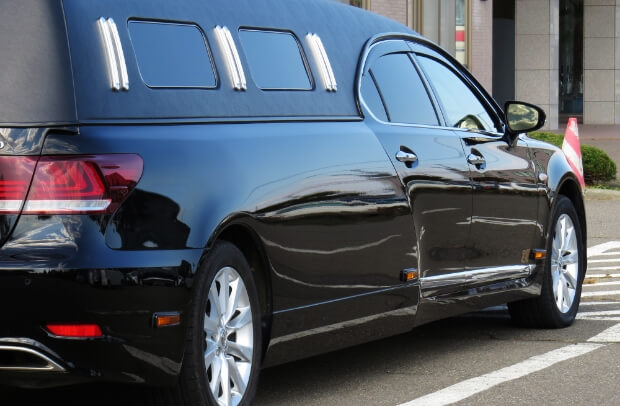搬送車にてお迎えにあがります